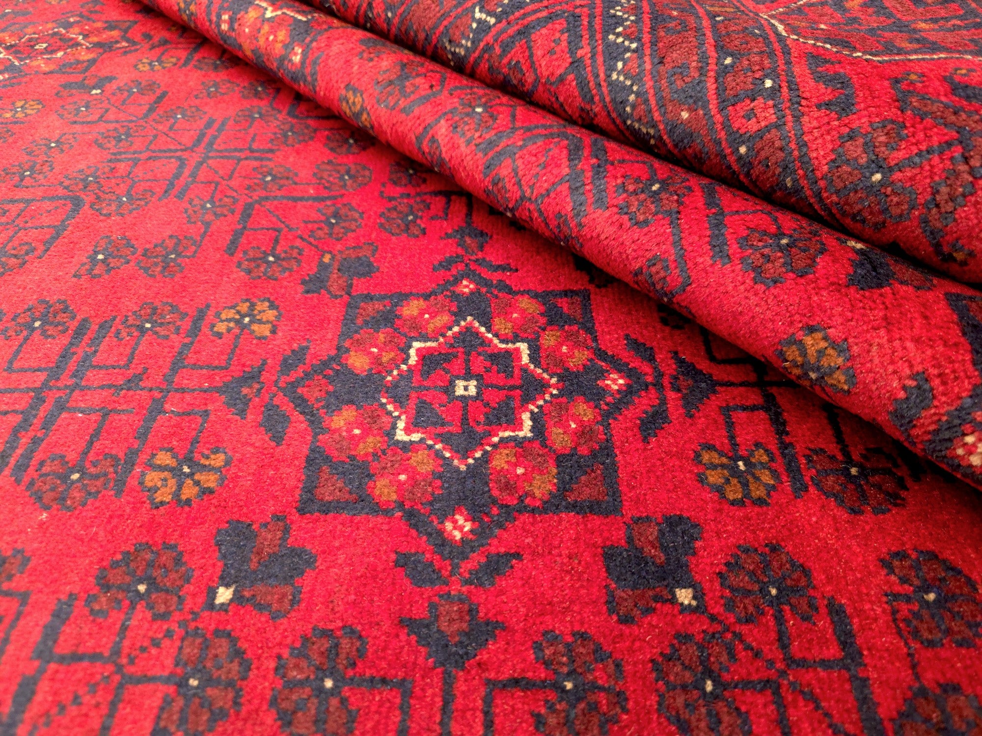 KHAN MOHAMMADI - Red - 2.32m X 1.70m