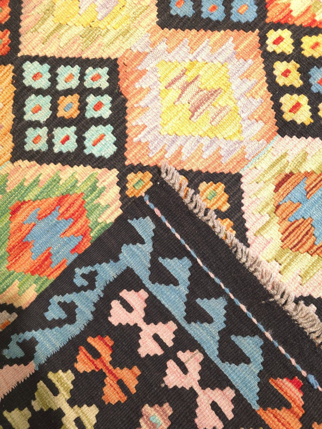WAZIRI KILIM RUG - 1.99m X 1.52m