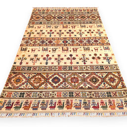 NOMADIC WOOLEN DECORATIVE RUG - 1.88m x 1.20m