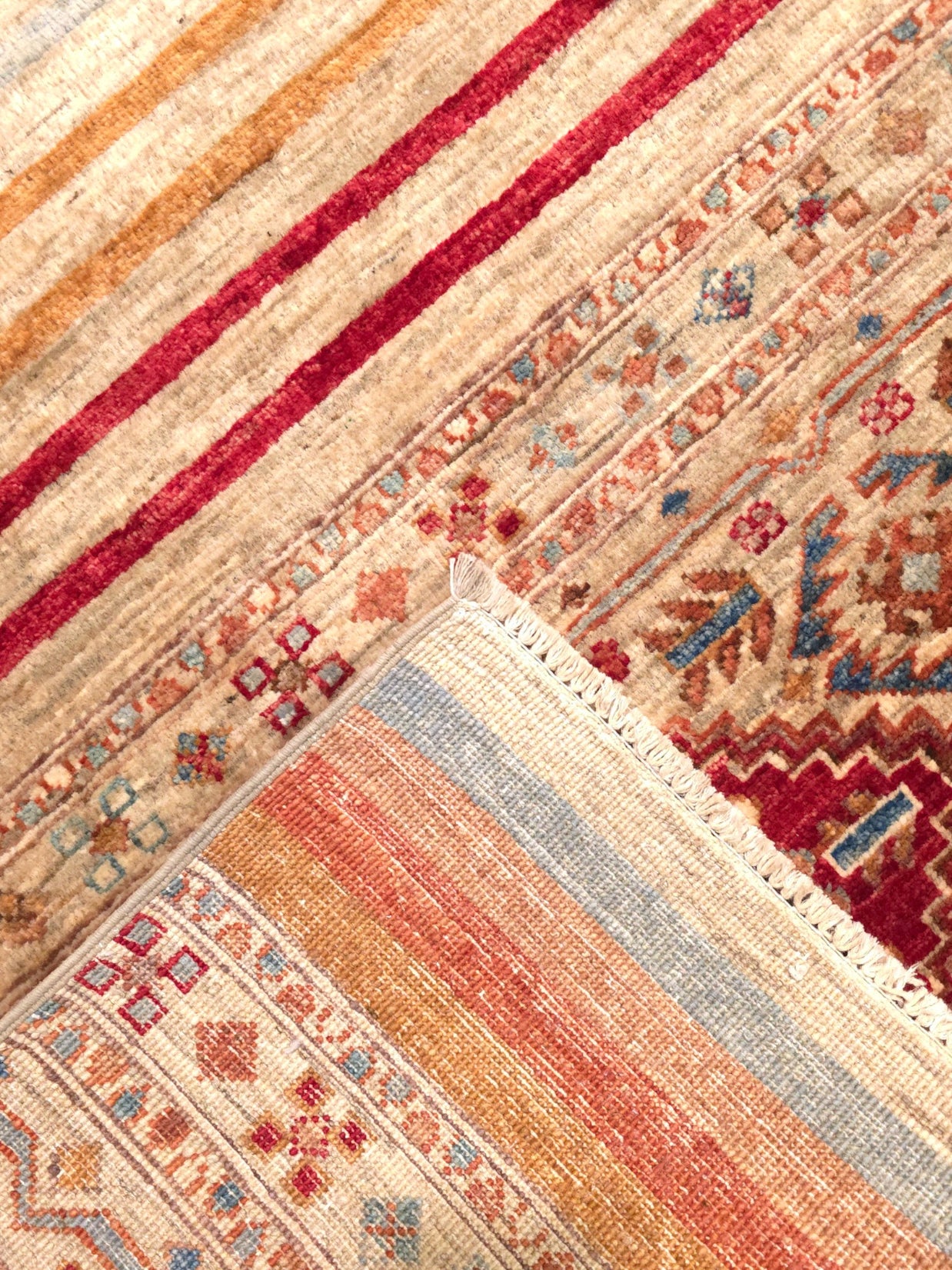 KHORJIN WOOL RUG - 2.35m x 1.74m