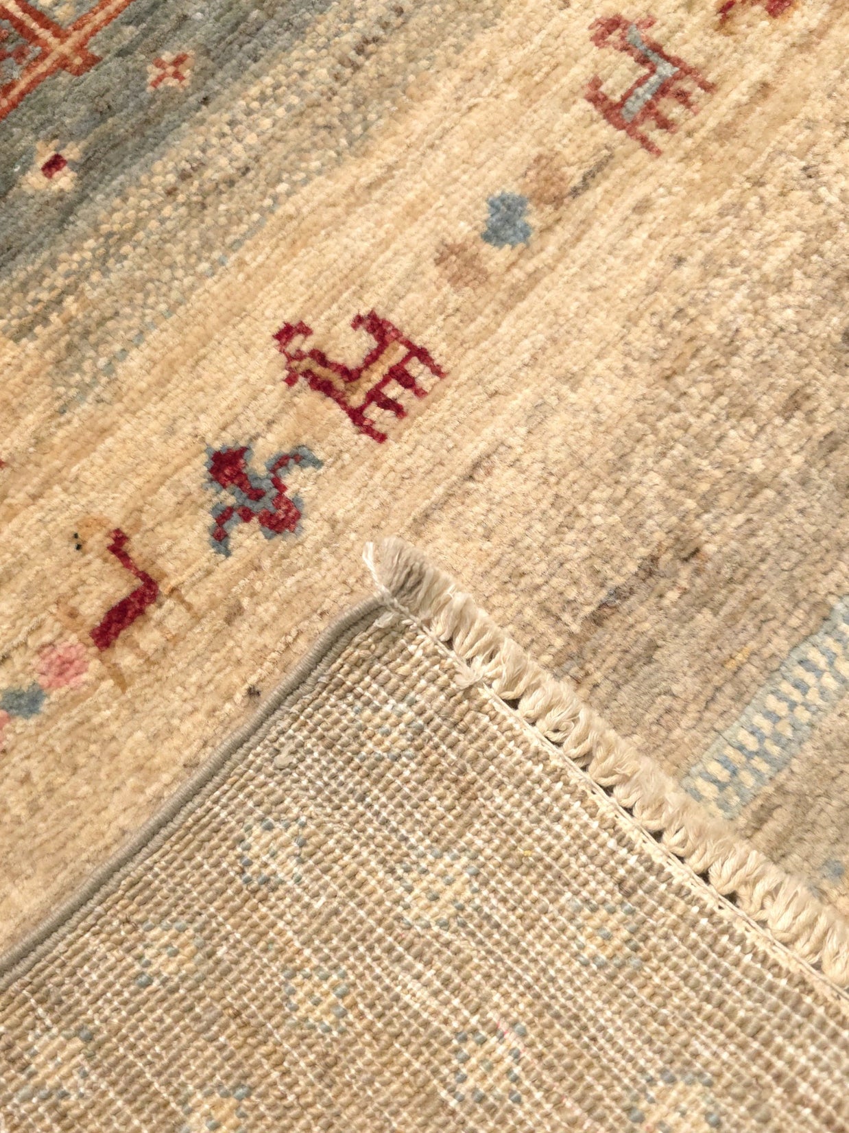 GABBEH DECORATIVE RUG - 2.01m x 1.51m