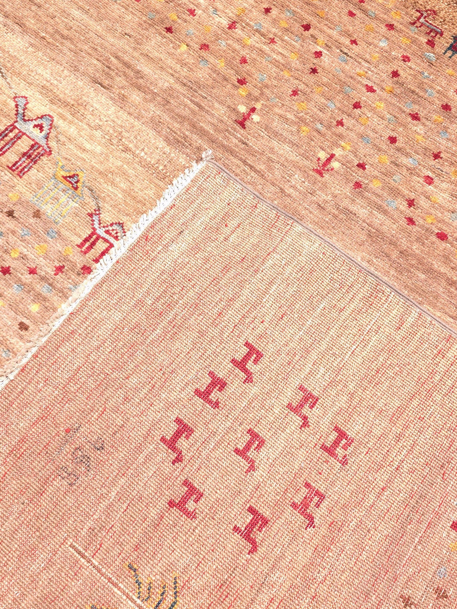 GABBEH - DESERT - 2.44m x 1.77m