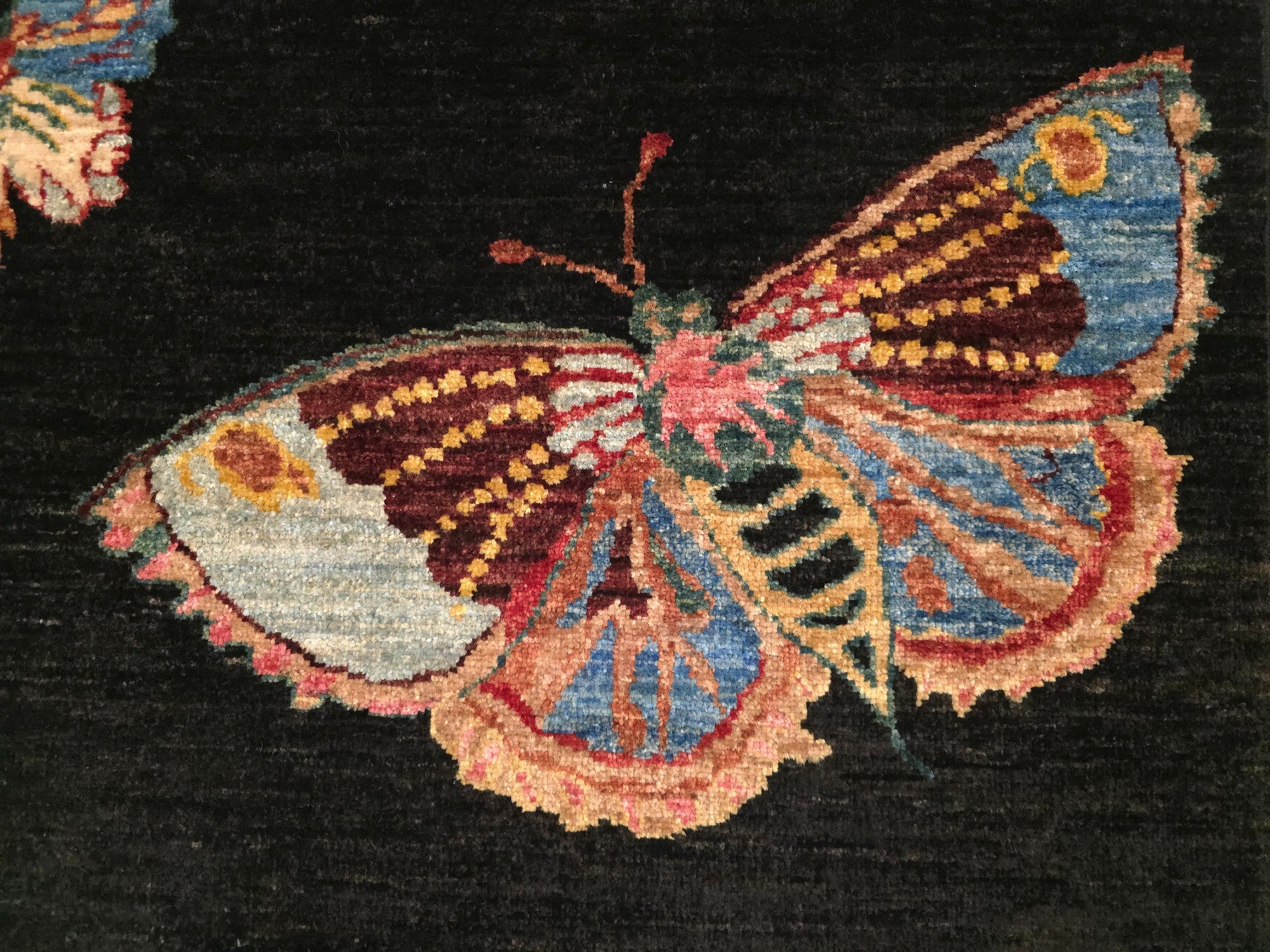 CONTEMPORARY BUTTERFLY  RUG - 2.1m x 1.59m